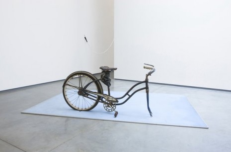 Vlassis Caniaris, Bicycle, 1974, team (gallery, inc.)