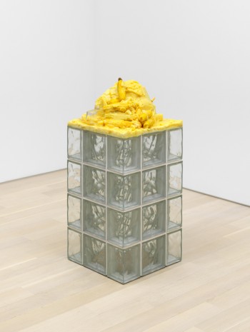 Chloe Wise, Mound of butter featuring corn, 2021, Almine Rech