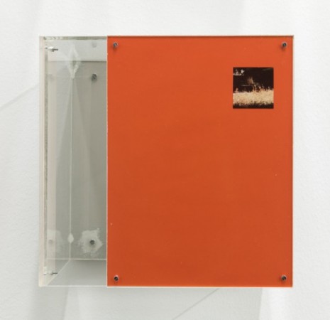 Tom Burr , Eight Orange Boxes, 1989 , Galerie Neu