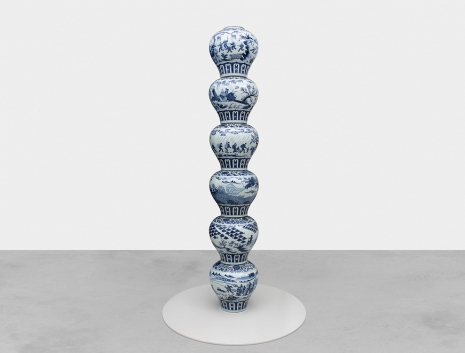 Ai Weiwei, Porcelain Pillar with Refugee Motif, 2017 , Galerie Max Hetzler