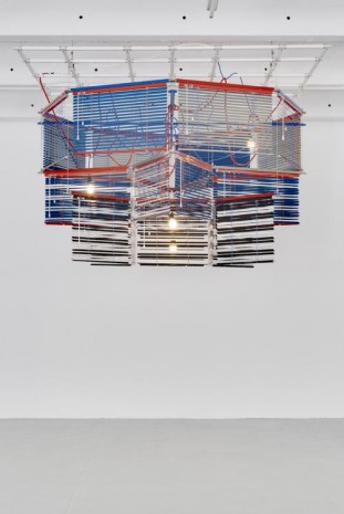 Haegue Yang, Clowny Yin Yang, 2012, Galerie Chantal Crousel