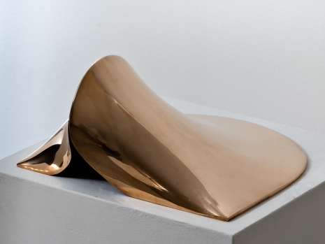 Agostino Bonalumi, Bronzo, 1969-2007 , Cardi Gallery