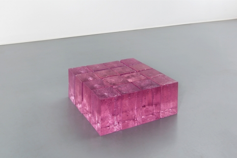 Ann Veronica Janssens , 16 Pink Blocks (600), 2016 , Alfonso Artiaco