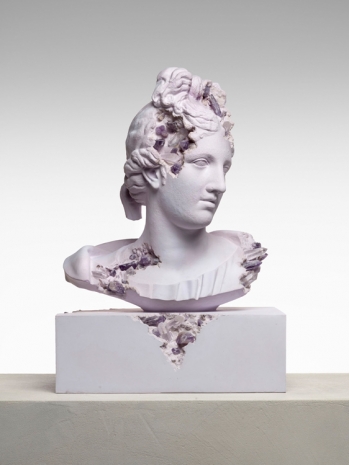 Daniel Arsham, Amethyst Eroded Bust of Venus of the Capitol, 2021, KÖNIG GALERIE