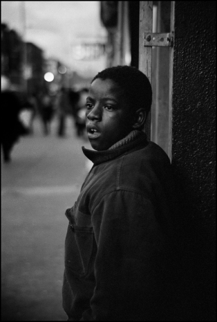 Gordon Parks, Untitled, Harlem, New York, 1967 , Howard Greenberg Gallery