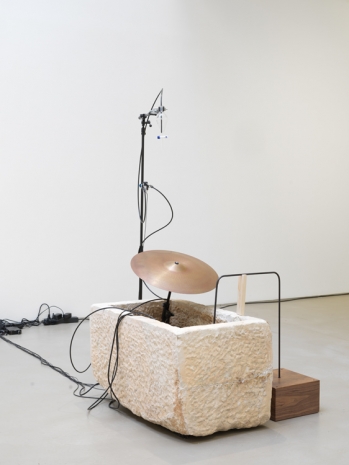 Tarek Atoui, The Whisperers / Module 4, 2021, Galerie Chantal Crousel