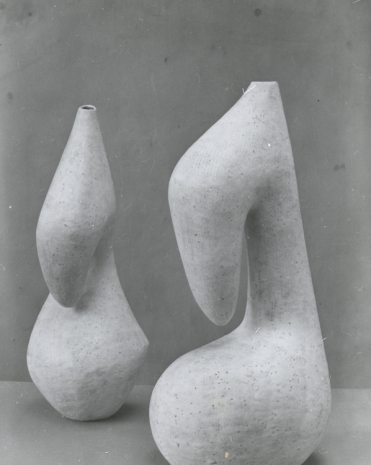Agnès Varda, Valentine Schlegel, deux vases. Paris, 1955 , Galerie Nathalie Obadia