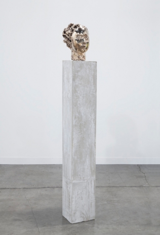 Vanessa Beecroft, Bronze Head (Gold) vb.b.005, 2014, Lia Rumma Gallery