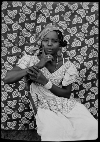 Seydou Keïta, Sans titre/ Untitled (00126-MA.KE.001 ), 1956-1959, Galerie Nathalie Obadia