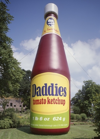 Paul McCarthy, Daddies Tomato Ketchup Inflatable, 2007 , Hauser & Wirth