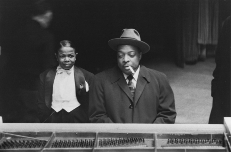 Lee Friedlander, Pee Wee Marquette and Count Basie, 1957, Luhring Augustine Tribeca