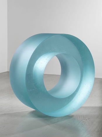 Ann Veronica Janssens , Blue Glass Roll 405/2, 2019 , Alfonso Artiaco