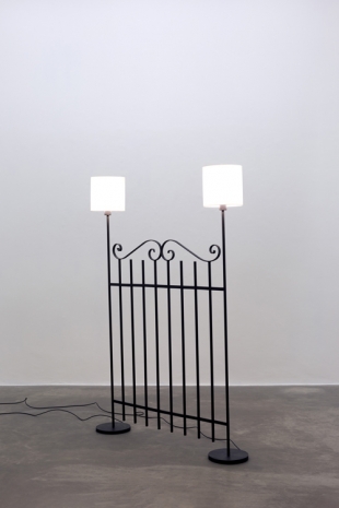 Hannah Fitz, Home Sweet (Electric Fence), 2022, Kerlin Gallery