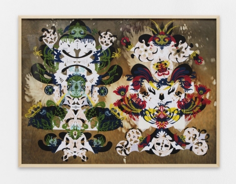 Haegue Yang, Anemone Gymnastics Radial Folds – Mesmerizing Mesh #113, 2022, Galerie Chantal Crousel