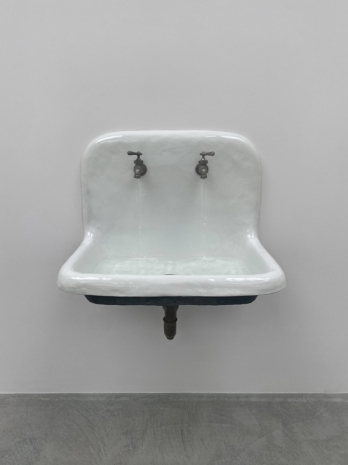 Robert Gober , Untitled (functioning sinks), 1992 , Matthew Marks Gallery