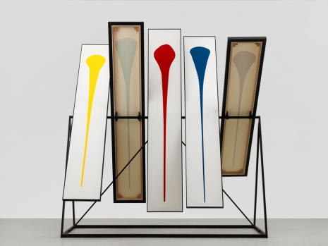 Rodney Graham, Rotating Stand (Red, Blue, Yellow, Green, Orange), 2015, Hauser & Wirth Somerset