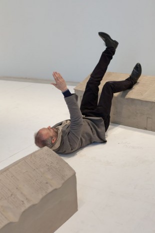 Erwin Wurm, Performance, 3 March 2013, Galerie Thaddaeus Ropac