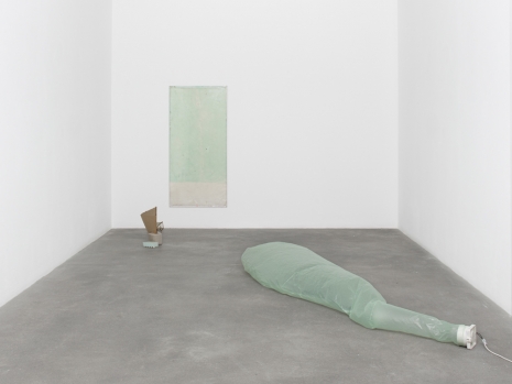 Ian Kiaer, Endnote oblique, inflatable (green), 2023 , Alison Jacques