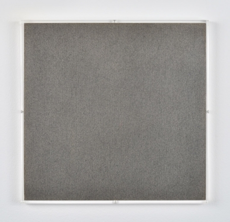 Giovanni Anselmo , Particolare del lato in alto della prima I di infinito, 1972, Marian Goodman Gallery