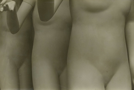 Josef Albers , Drei Grazien Berlin Frühjahr (Three Graces), 1930 , Howard Greenberg Gallery