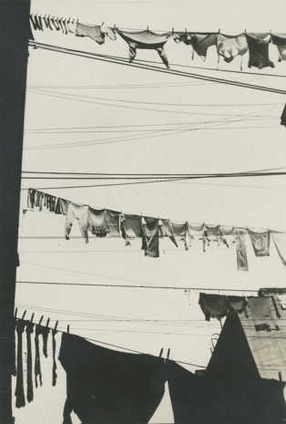 Walker Evans, Wash Day, New York City, c.1930 , Howard Greenberg Gallery