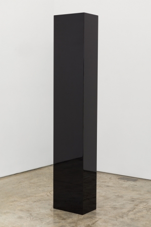 John McCracken , Energy, 2007 , Cardi Gallery