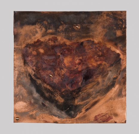 Willa Wasserman , Heart shaped box and roses, 2023 , NO NAME