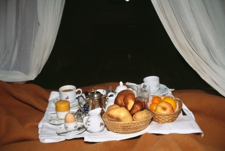Nan Goldin , Breakfast in bed, Hotel Torre di Bellosguardo, Florence, 1996 , Gagosian