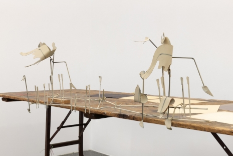 Gedi Sibony , Positive Curvature, 2024 , Galería Marta Cervera