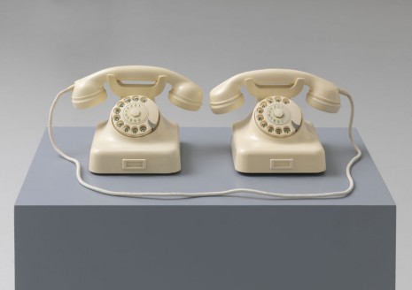 Hans-Peter Feldmann, 2 Telefone, , Johnen Galerie