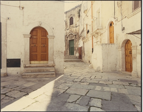 Luigi Ghirri, Bitonto (Serie: Paesaggio Italiano), 1990 , Mai 36 Galerie