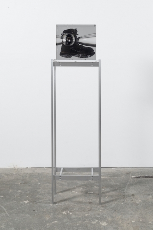 Matthew Angelo Harrison , Shackle, 2023 , Galerie Eva Presenhuber