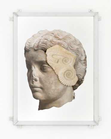 Théo Mercier, Facetime (Faustine la jeune), 2023, Sies + Höke Galerie