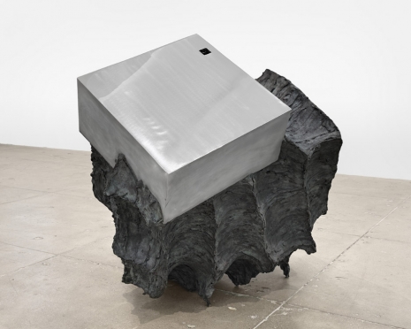 Giuseppe Penone, Geometria nelle mani - quadrato, 2005 , Marian Goodman Gallery