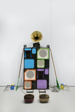 Marepe, De onde vem esse ruído [Where Does This Noise Come From], 2023 , Anton Kern Gallery