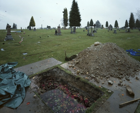 Jeff Wall, The Flooded Grave, 1998 – 2000, White Cube