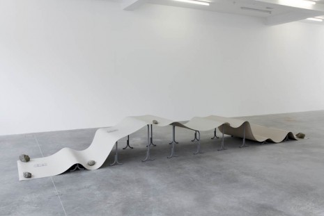 Gabriel Kuri, Punto y línea en el altiplano, 2013, Galleria Franco Noero