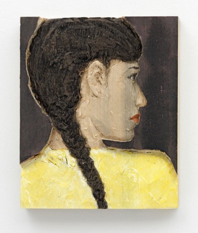 Stephan Balkenhol, Kleines Frauenrelief mit Zopf und gelbem Hemd, 2013, Johnen Galerie