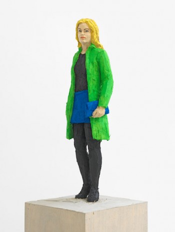 Stephan Balkenhol, Frau mit grünem Mantel, 2013, Johnen Galerie