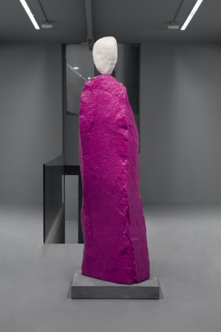 Ugo Rondinone, white pink monk, 2024, Mennour