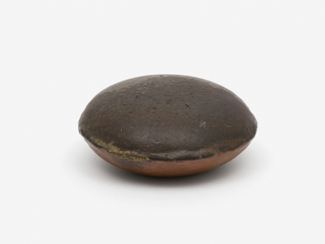 Toshiko Takaezu , Untitled (River Stone), 2010 , Alison Jacques