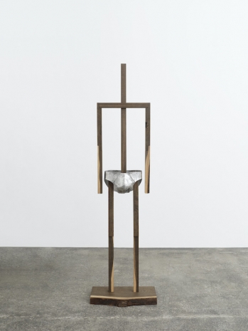 Rasmus Myrup, Armor Stand, 2024, Galleri Nicolai Wallner