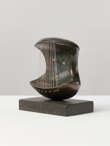 Henry Moore, Head, 1939 , Gagosian