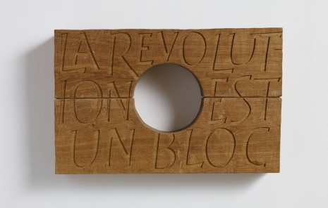 Ian Hamilton Finlay, La Rèvolution est un Bloc, 1992 , Victoria Miro