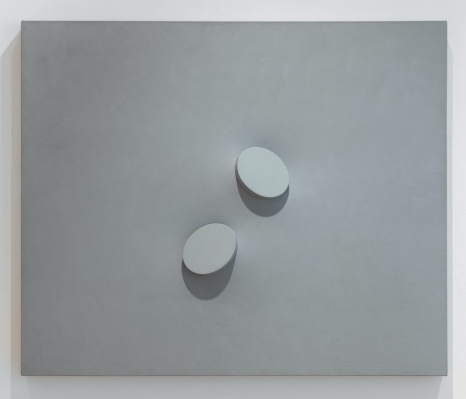 Turi Simeti, 2 ovali grigi sovrapposti, 1993 , The Mayor Gallery