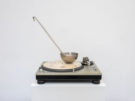 Kati Heck, Bindemittel II, 2025 , Tim Van Laere Gallery