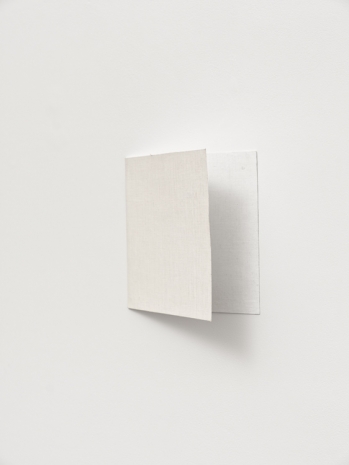 Fernanda Gomes, Untitled, 2025 , Galerie Peter Kilchmann