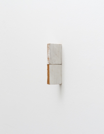 Fernanda Gomes, Untitled, 2025 , Galerie Peter Kilchmann