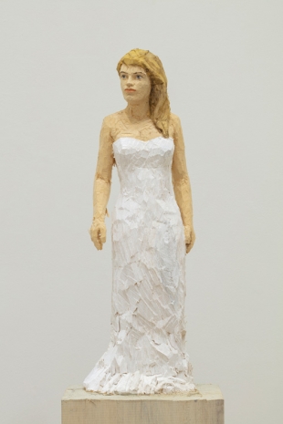 Stephan Balkenhol, Woman in White Gown, 2025, Galerie Forsblom