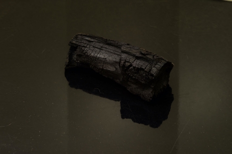 Morten Andenæs, Dype grå flater, 2025 , Galleri Riis